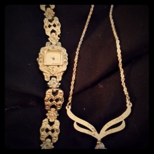 A vintage pearl watch with necklace